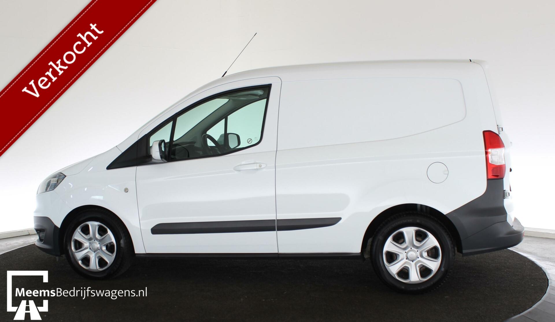 Foto van Ford Transit Courier Airco Cruise Stoelverw Bleut