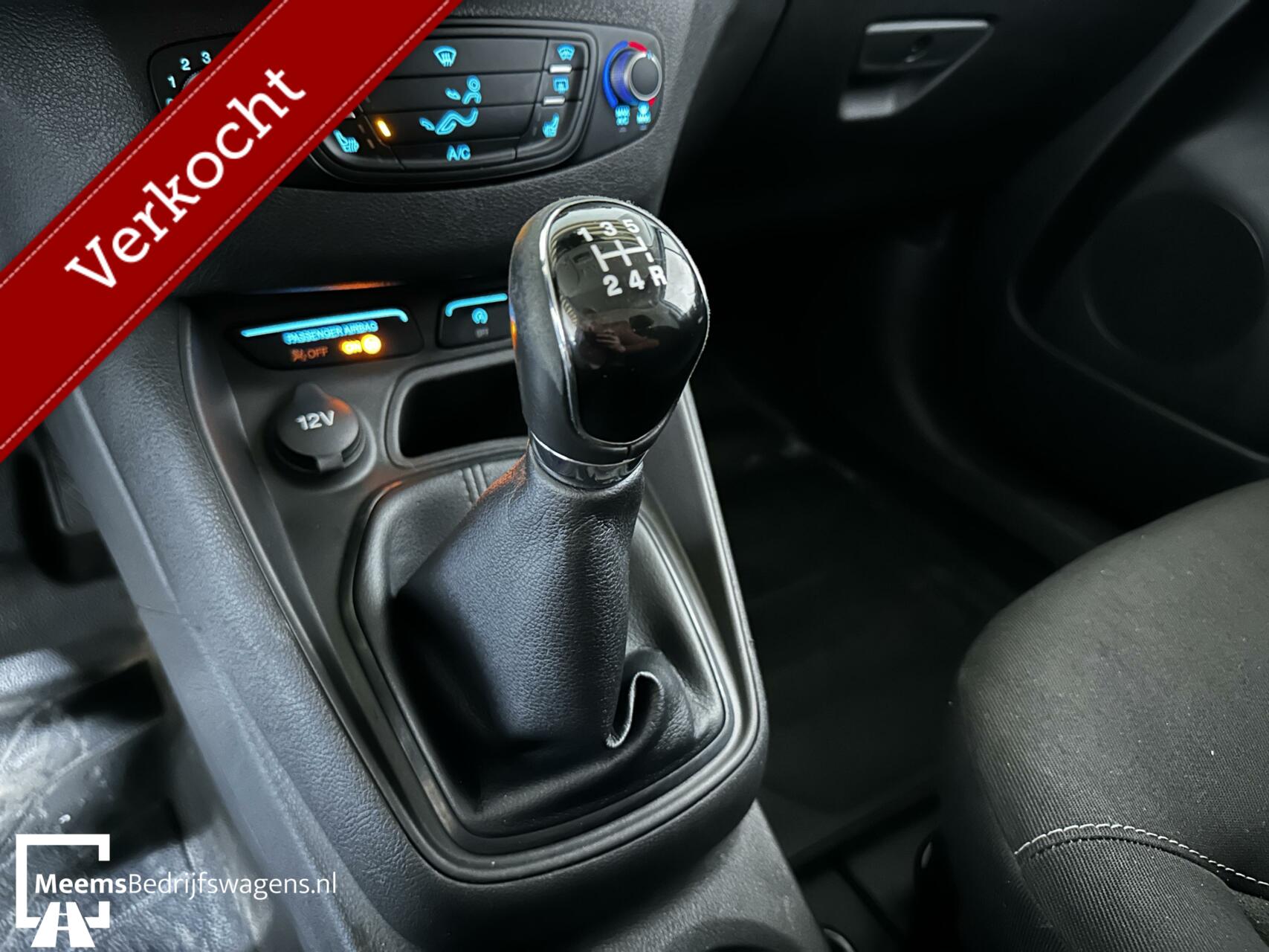 Foto van Ford Transit Courier Airco Cruise Stoelverw Bleut