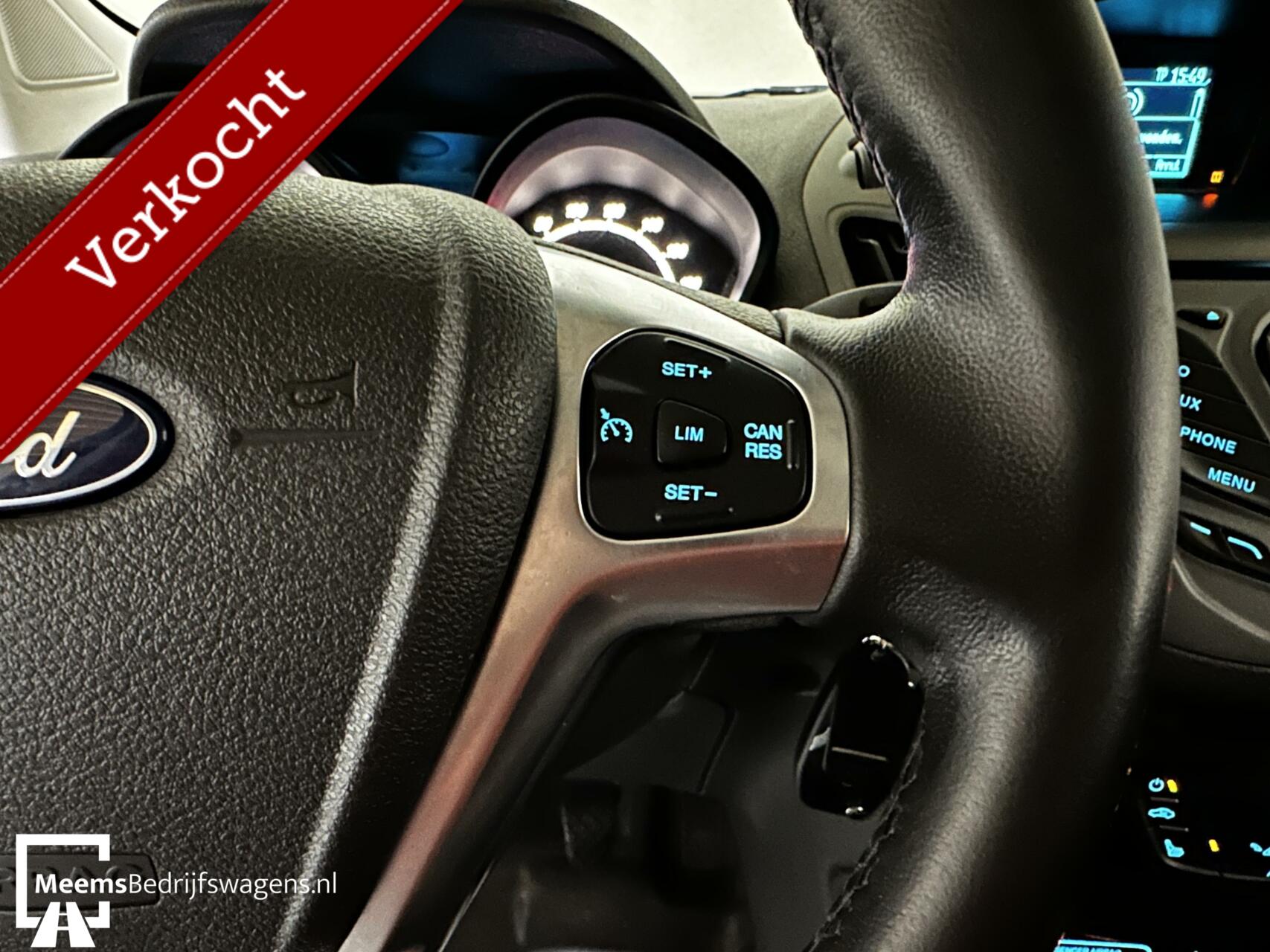 Foto van Ford Transit Courier Airco Cruise Stoelverw Bleut