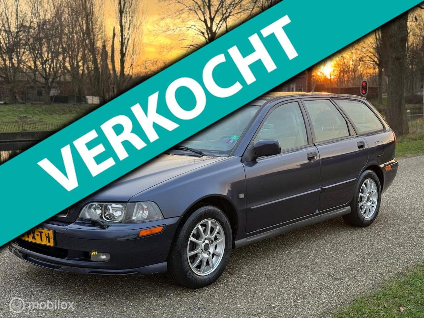 Foto van VOLVO V40