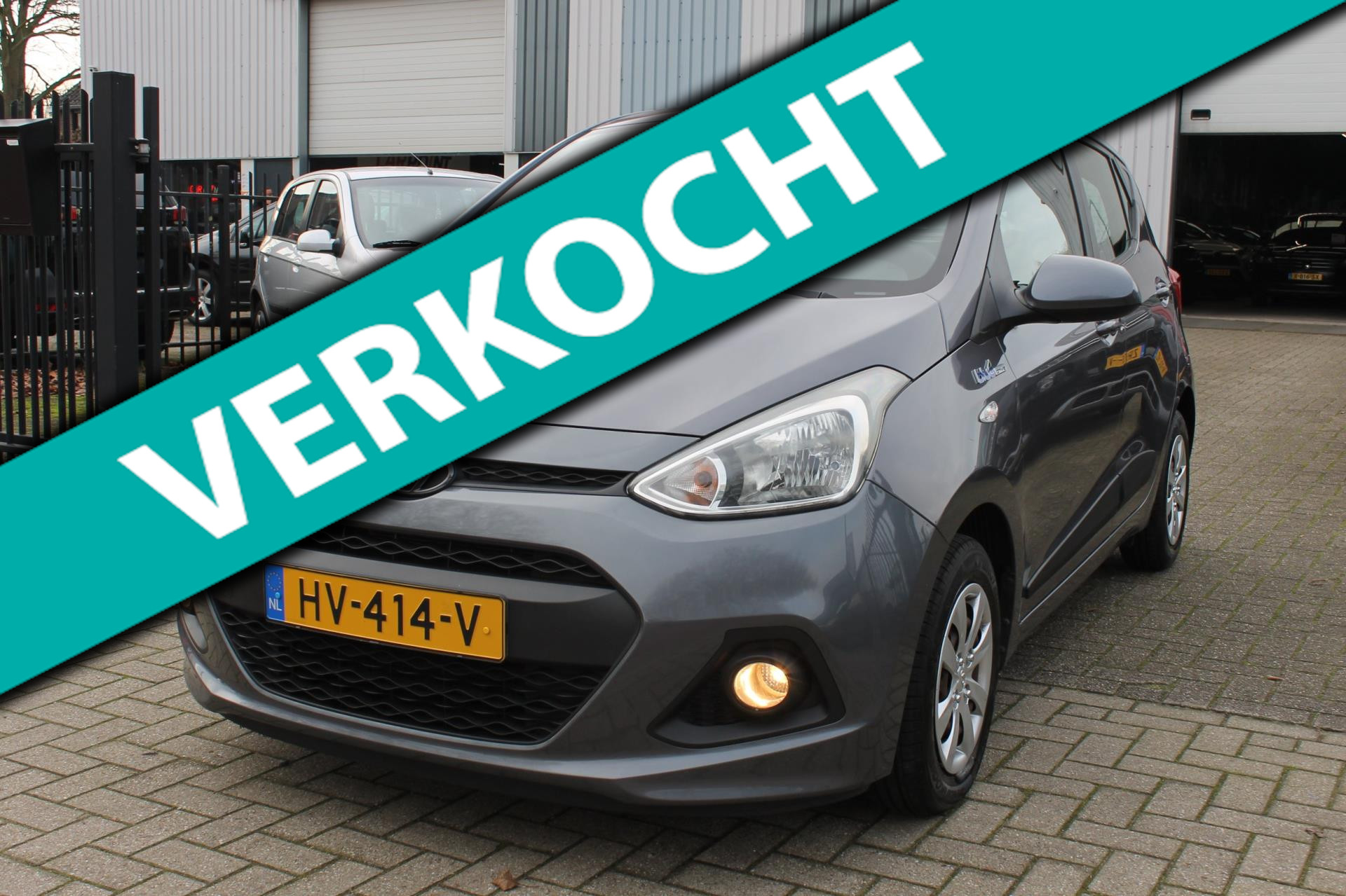 Hyundai I10 1.0i i-Motion Comfort Navi Clima 1e Eigenaar! 2016 - voorkant
