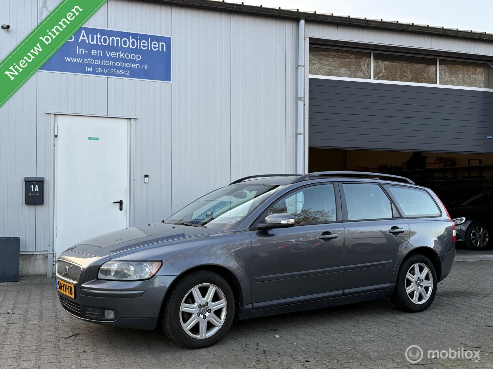 Volvo V50 1.8 Momentum, Leder, Navi 2007 - voorkant