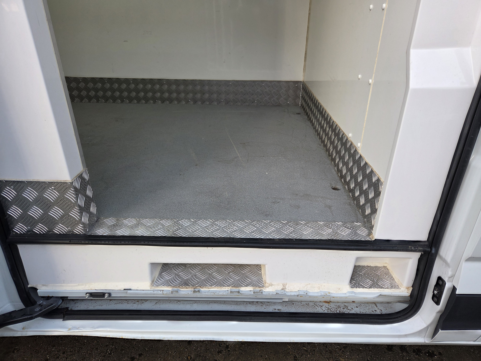 Foto van Maxus Edeliver 9