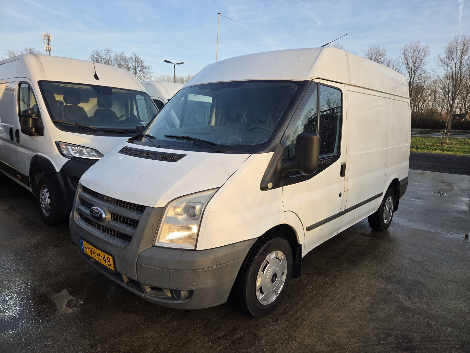 Foto van Ford Transit 300s FD Van LR 115dpf 4.36