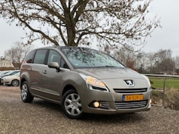 Foto van Peugeot 5008