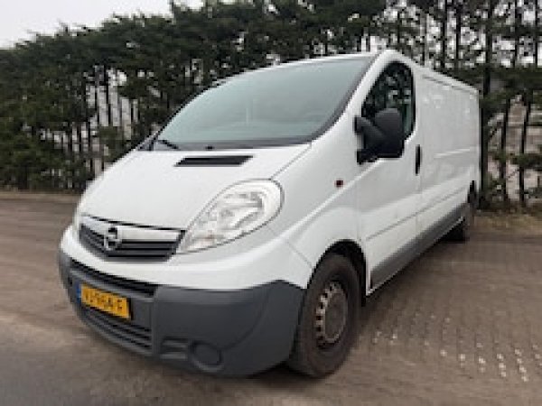 Opel Vivaro 2.0 CDTI L2H1 EcoFLEX 2014 - voorkant