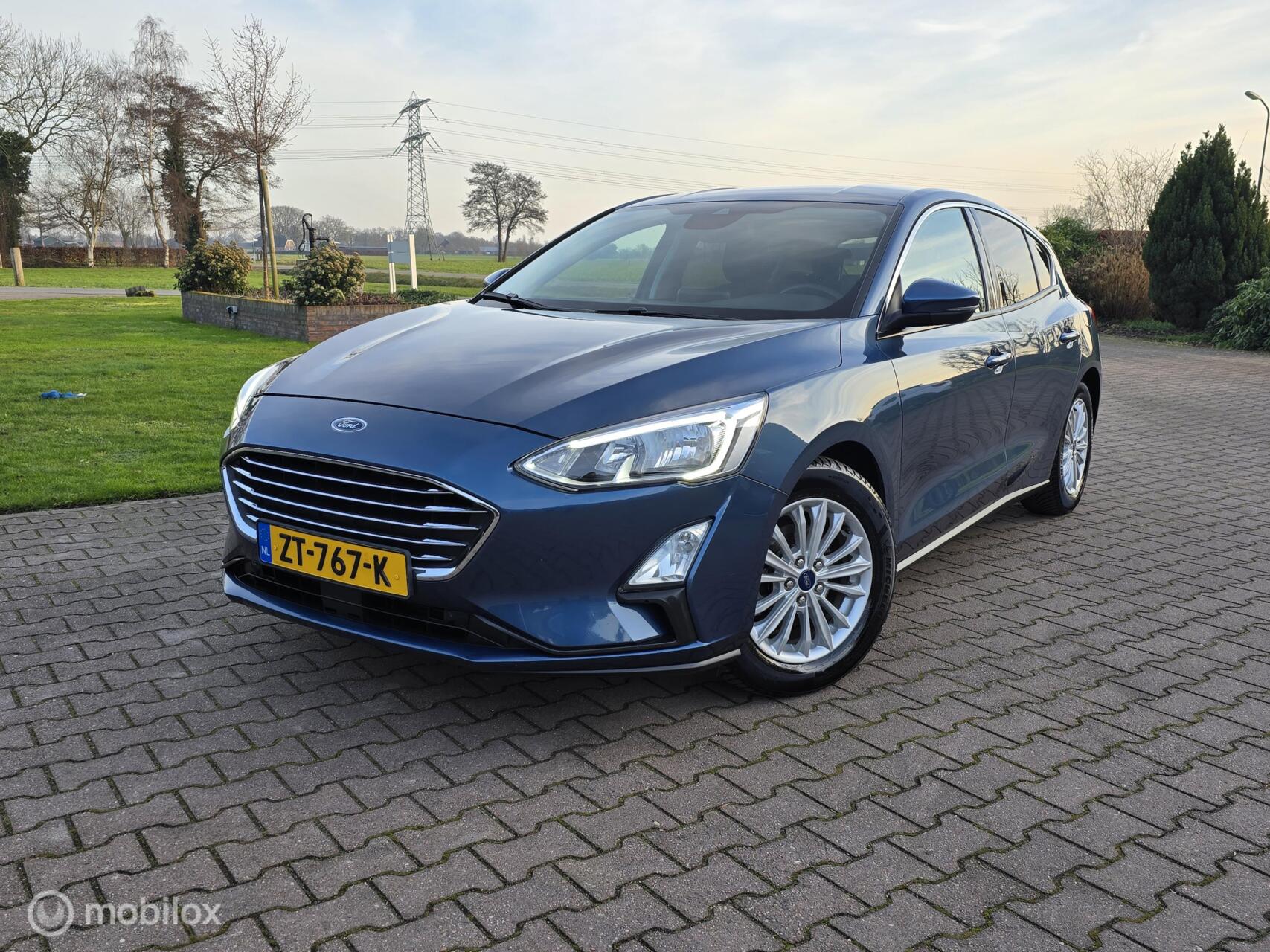 Ford Focus 1.0 EcoBoost ST Line Business 2018 - voorkant