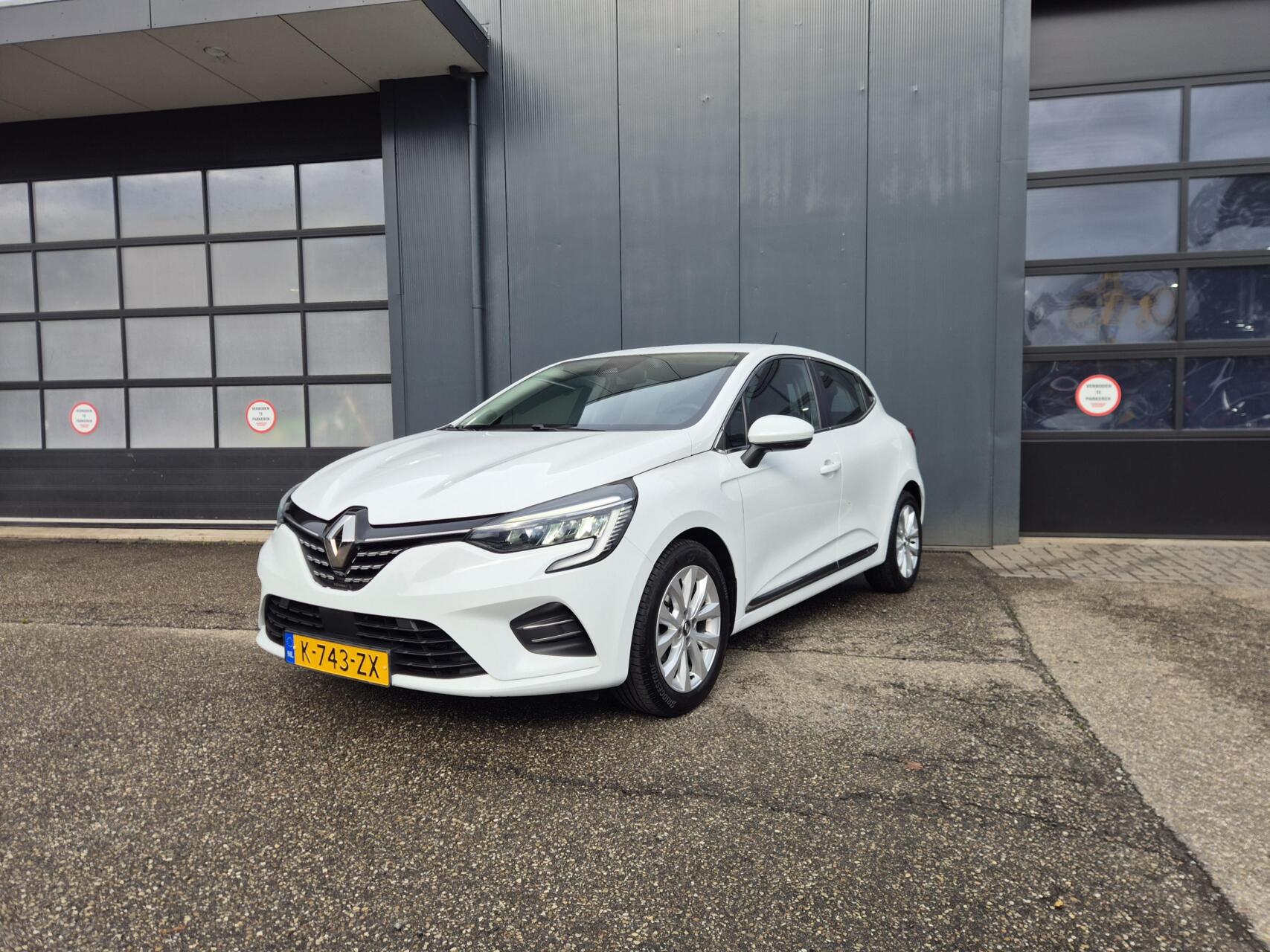 Renault Clio 1.0 TCe Intens 2021 - voorkant