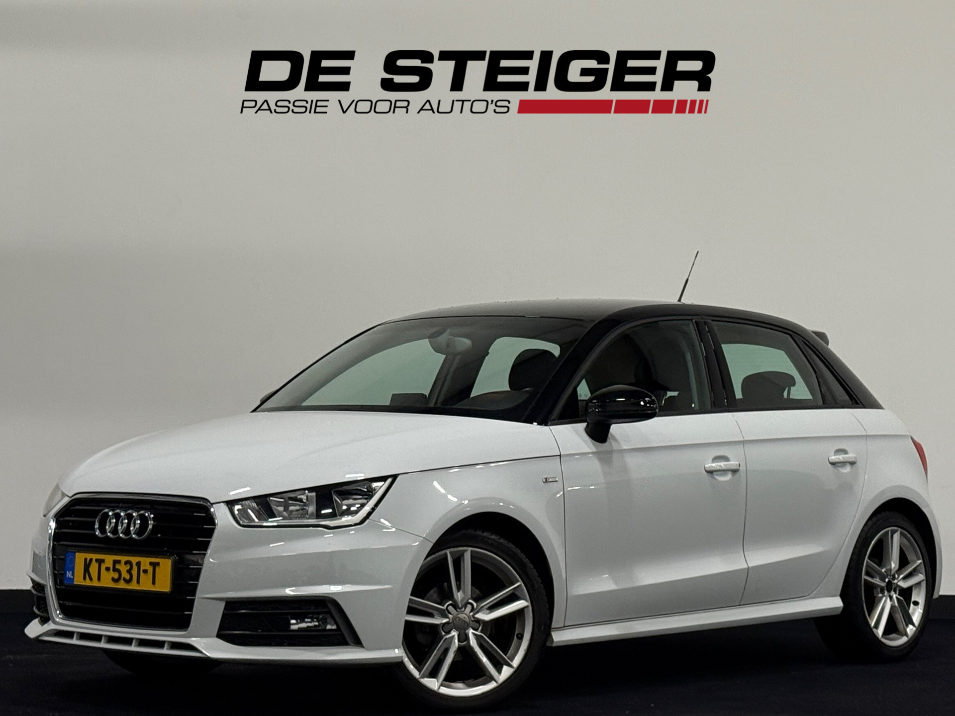 Audi A1 Sportback 1.0 TFSI S line Cruise Airco Two Tone 2017 - voorkant