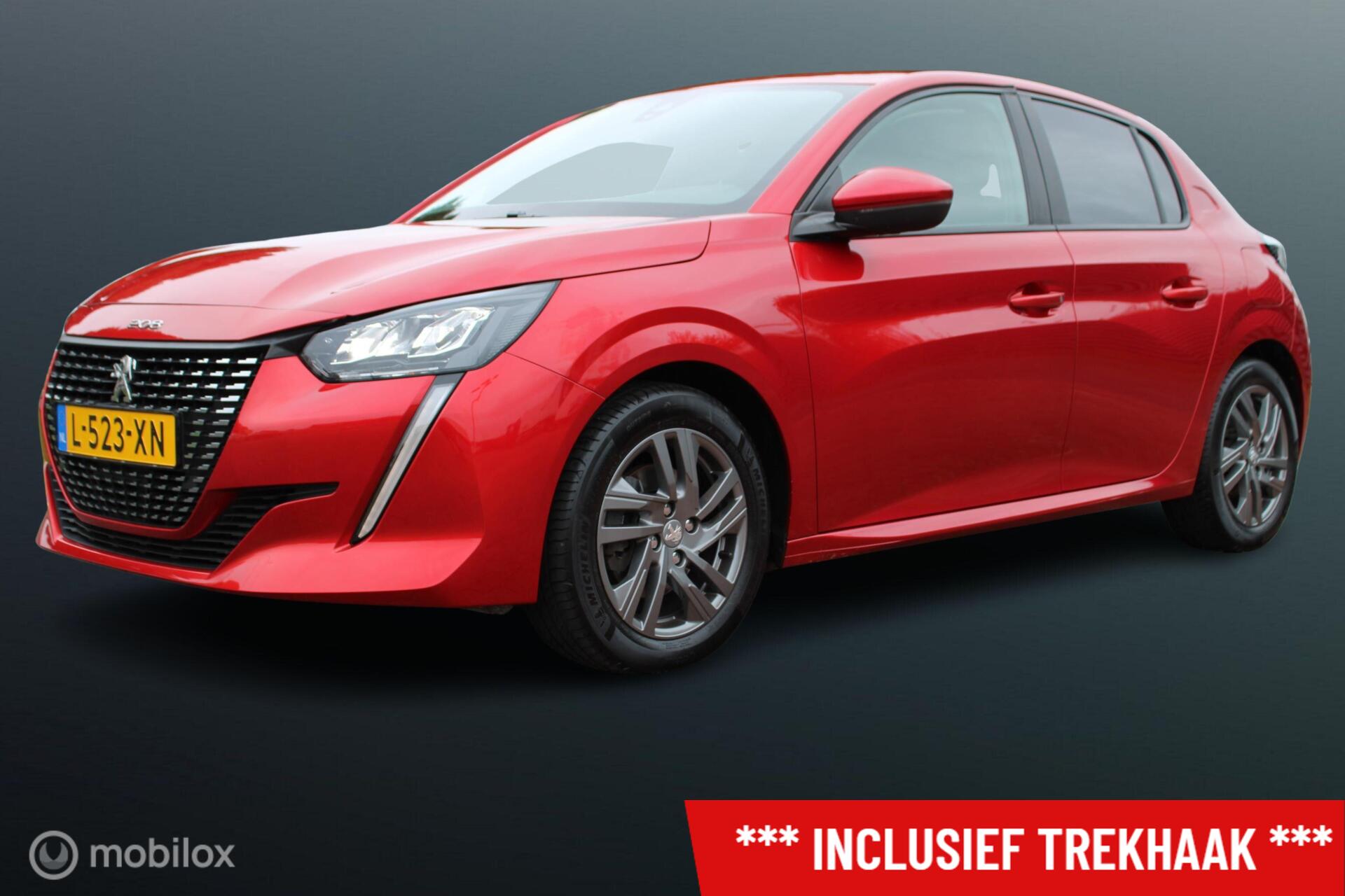 Peugeot 208 1.2 Turbo 100 PK PureTech Active Pack. Trekhaak, Donker glas, Navigatie, App connect, Cruise, Pdc, 2021 - voorkant