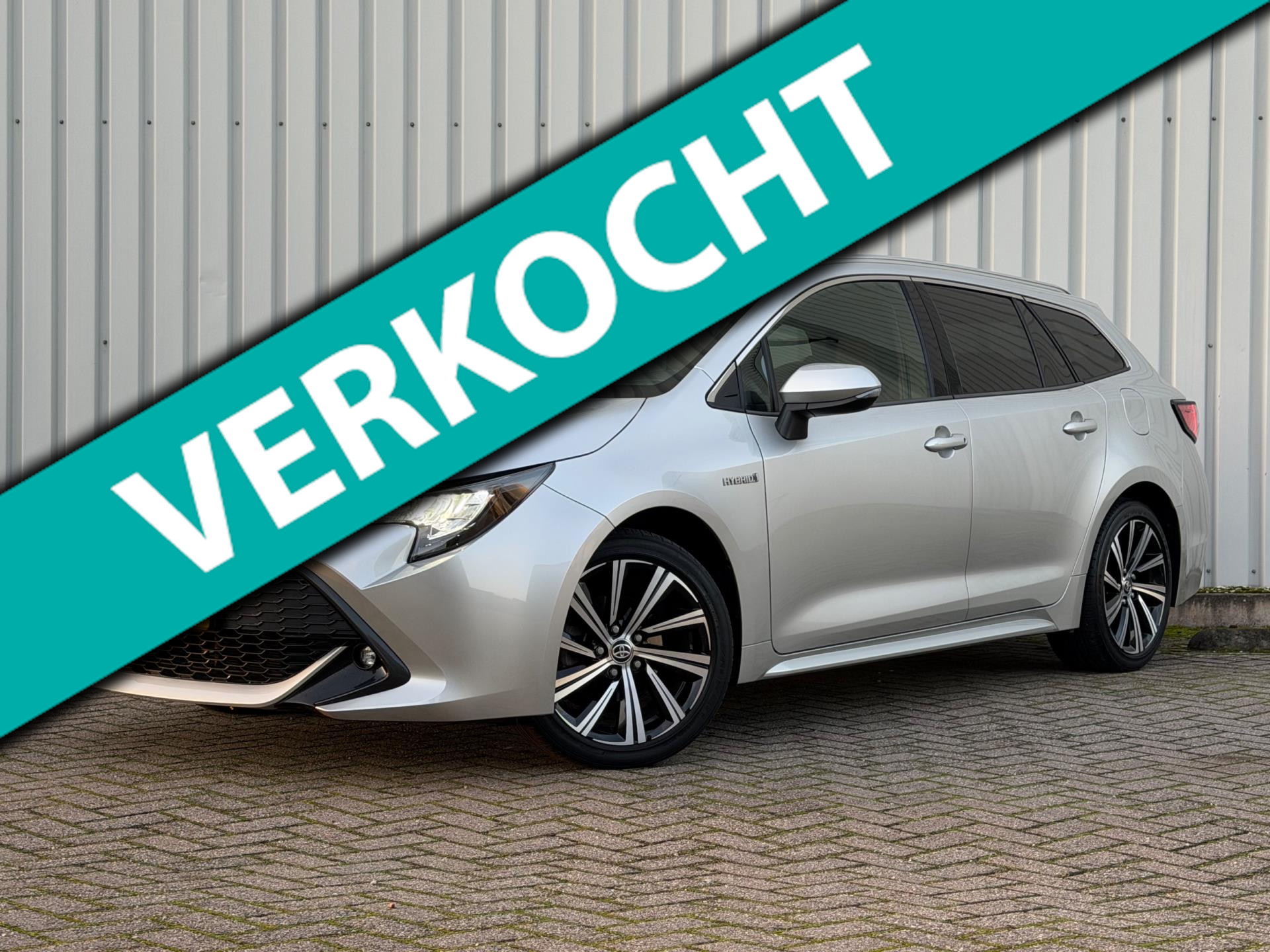 Toyota Toyota Corolla 1.8 Hybrid Dynamic|Carplay|Stoelverwarming|Trekhaak|PDC 2021 - voorkant