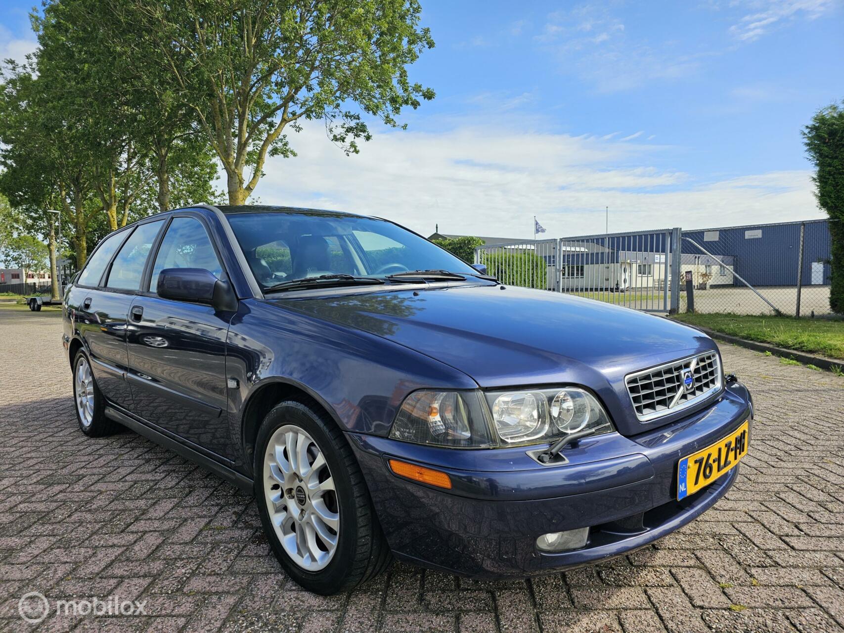 Volvo V40 2.0 Europa Automaat Airco Cruise control 2003 - voorkant