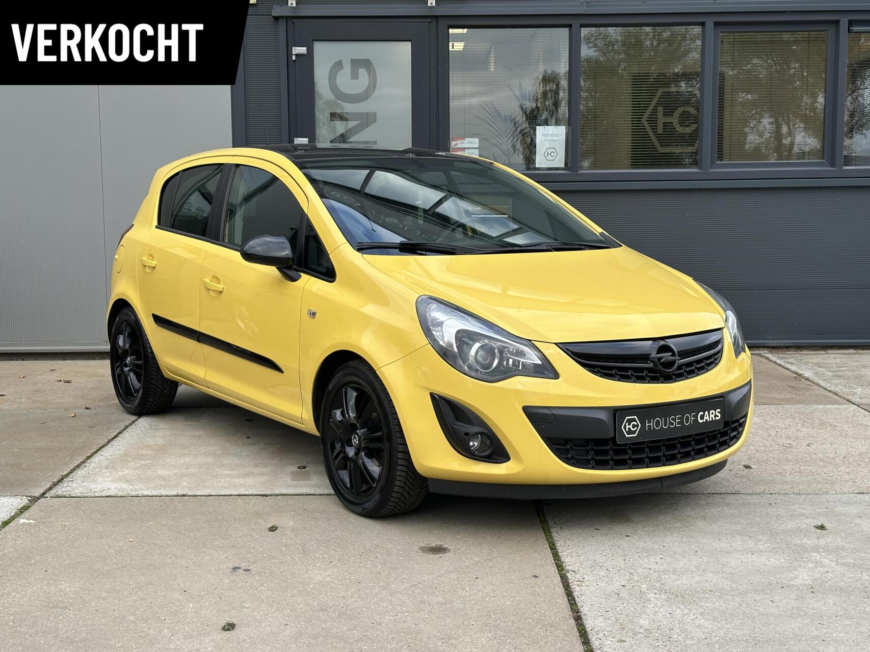Opel Corsa 1.4 16V Color Edition 5-Deurs Airco Cruise Navi 2014 - voorkant