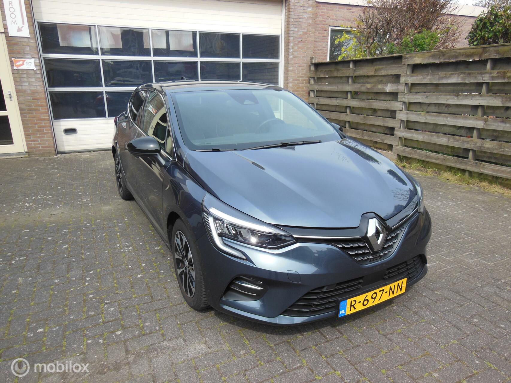 Renault Clio 1.0 TCe 90 Evolution 2022 - voorkant