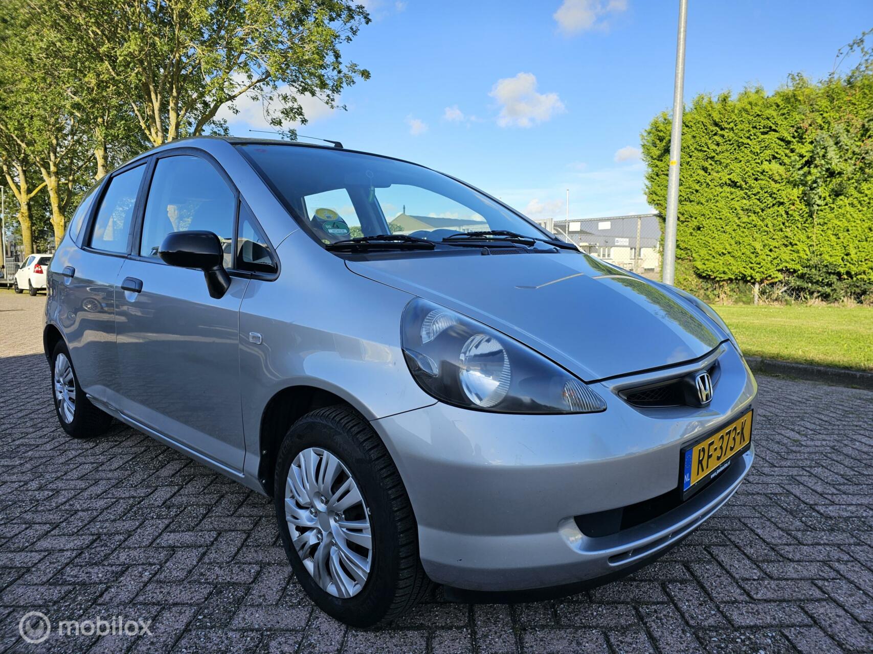 Honda Jazz 1.2 S Airco Eerste Eigenaar Nieuwe Apk 2004 - voorkant