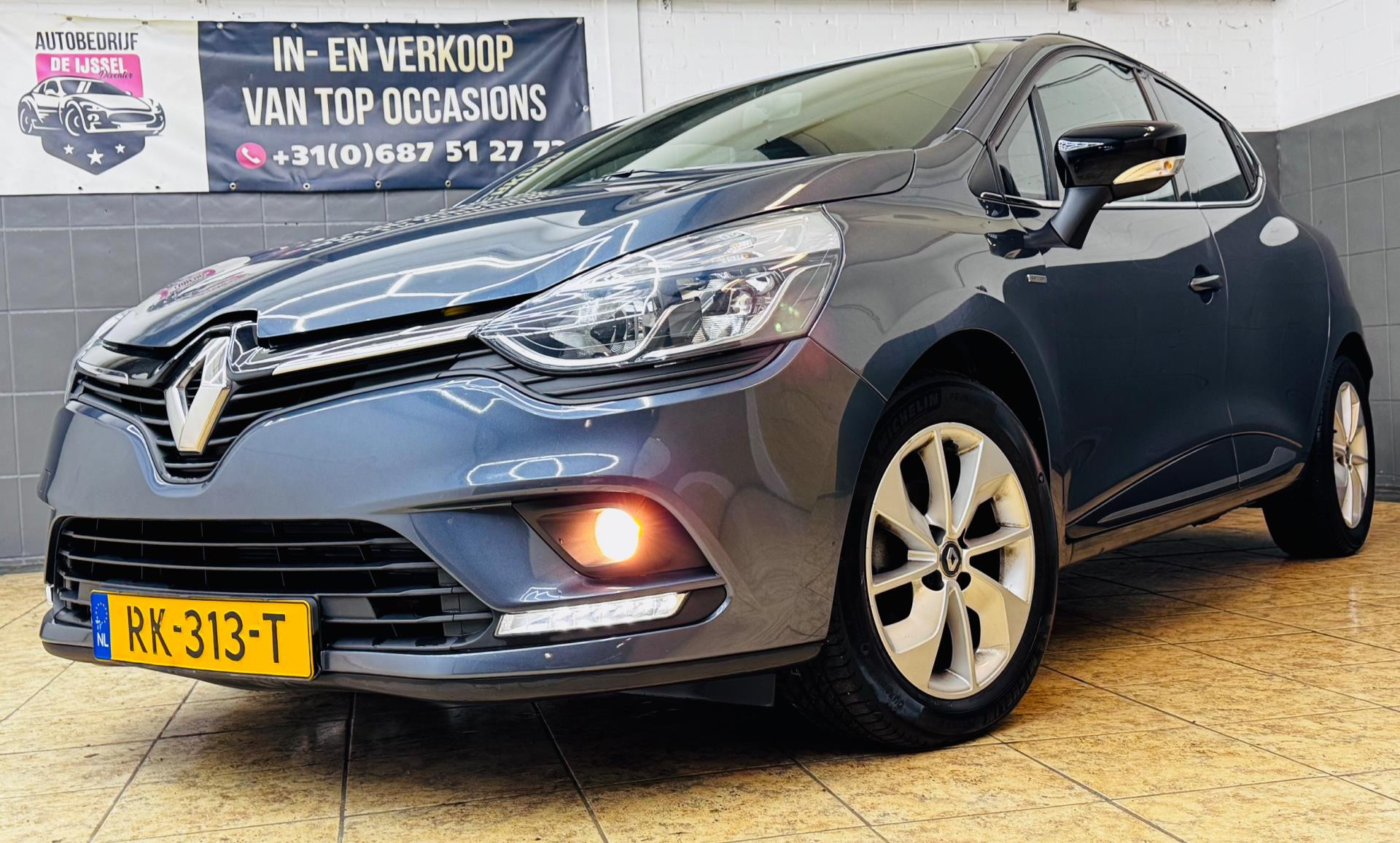 Renault Clio 0.9 Limited/1STE Eigenaar Eigenaar/Dealer O.H/ 2017 - voorkant