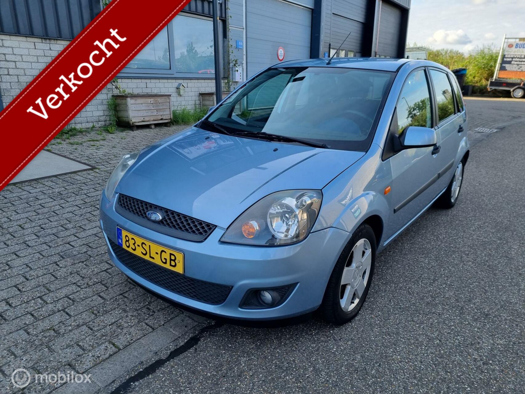 Ford Fiesta 1.6-16V  AUTOM.|AIRCO|Trekhaak| 1e iegenaar 2006 - voorkant