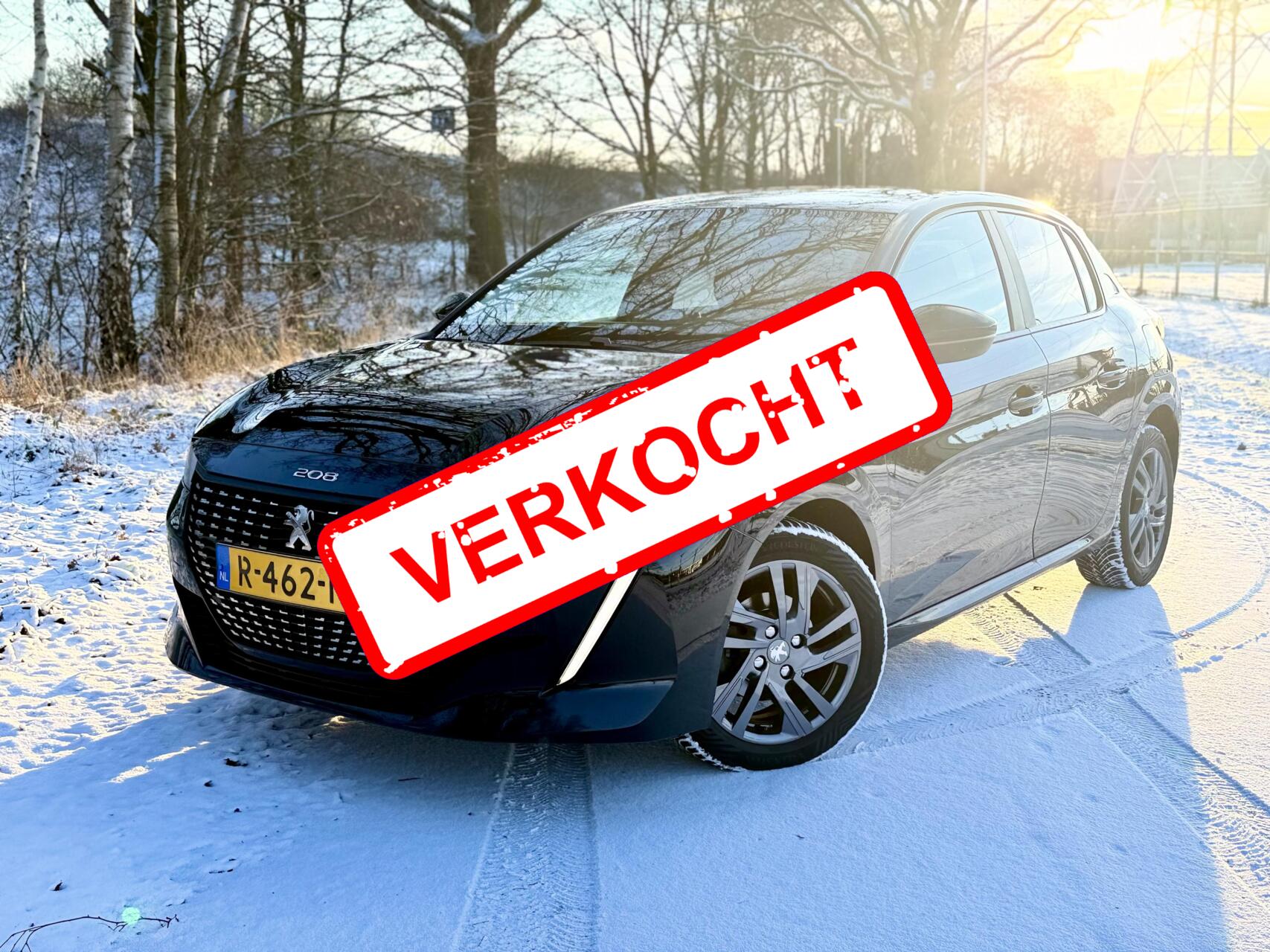 Peugeot 208 1.2 PureTech DAB+ CarPlay Navigatie PDC NAP ✅ 2022 - voorkant