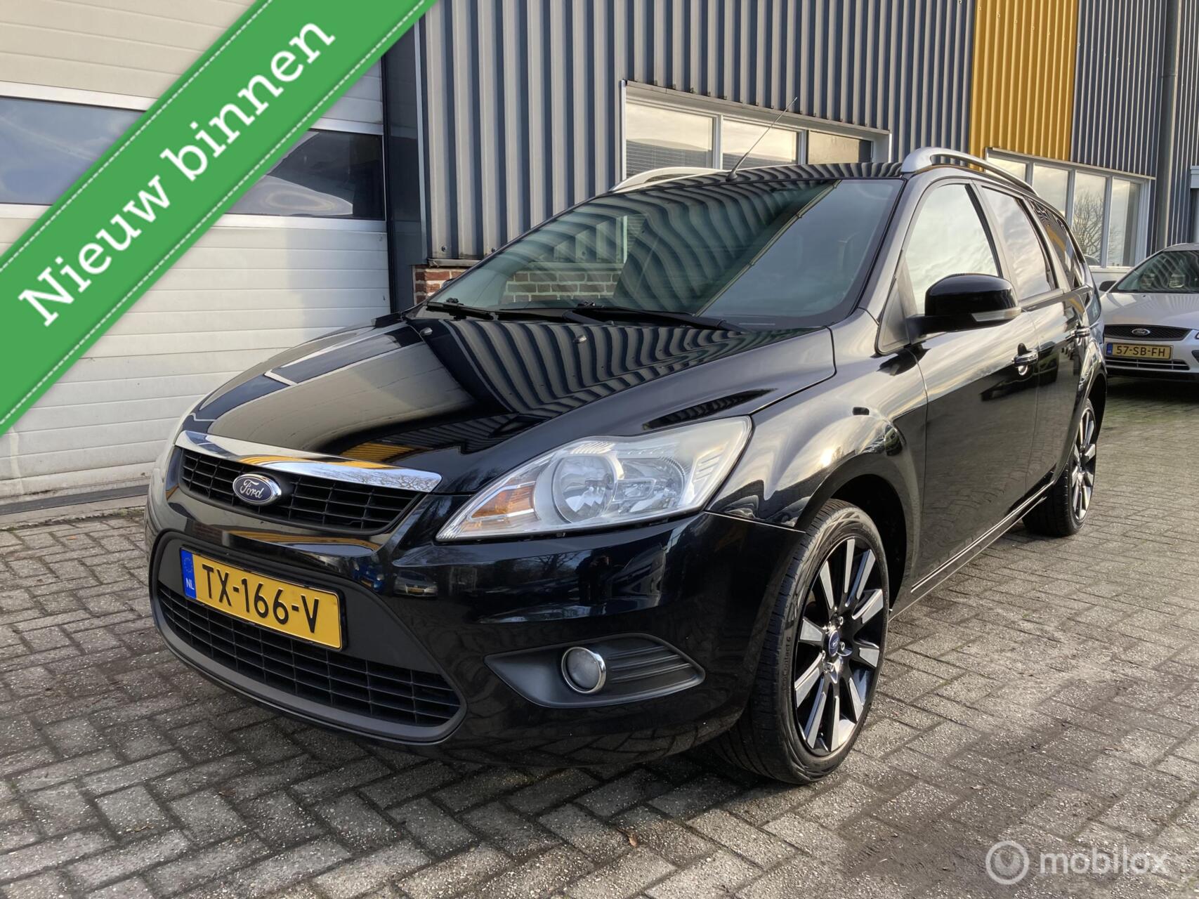 Ford Focus 1.6 ZEER NETJES! 2009 - voorkant