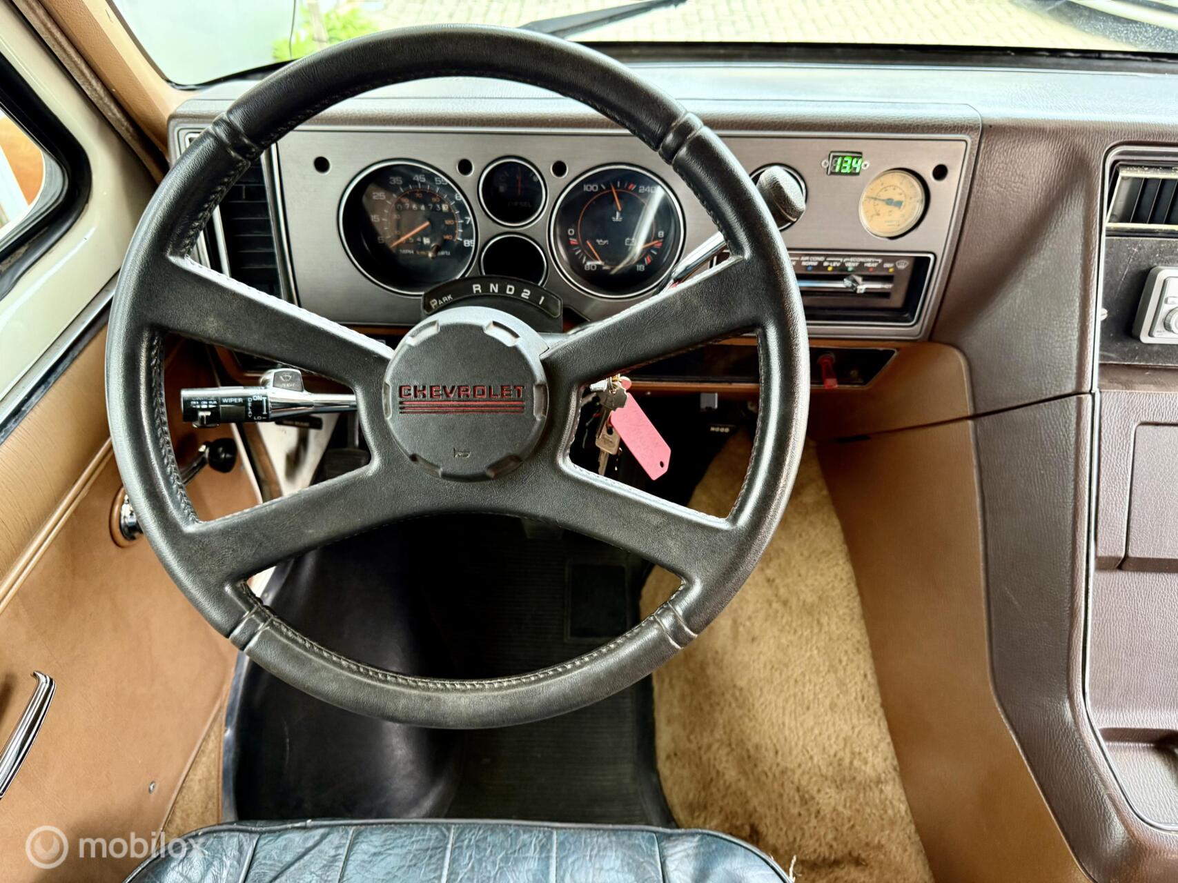 Foto van Chevrolet Chevy Van 30 D. Camper