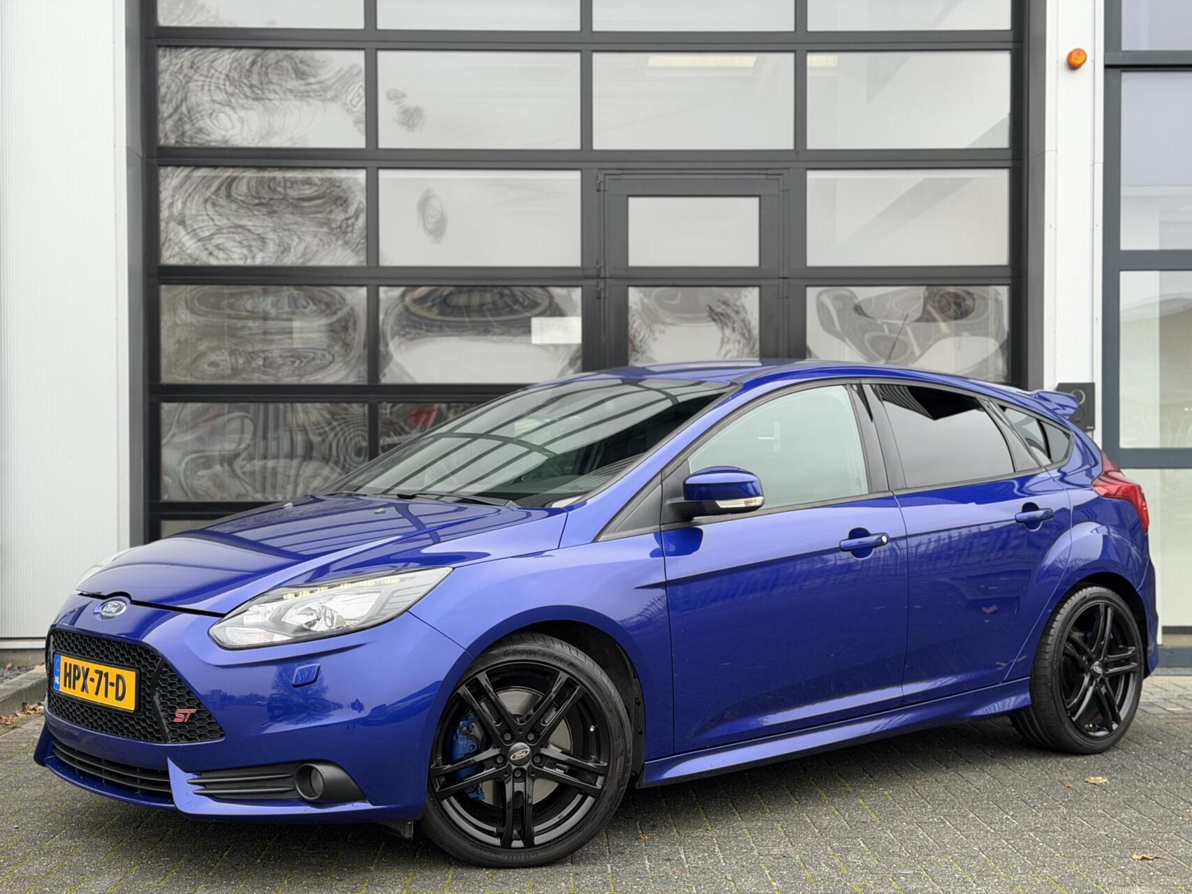 Ford Focus 2.0 EcoBoost ST-3 250Pk+ / Recaro / LED / LUXE 2014 - voorkant