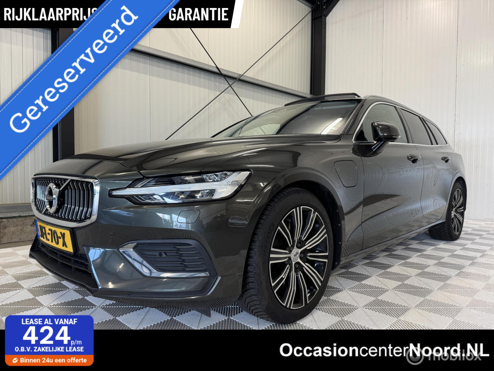 Volvo V60 2.0 T8 AWD R-Design | Inscription | PANO | HUD 2020 - voorkant