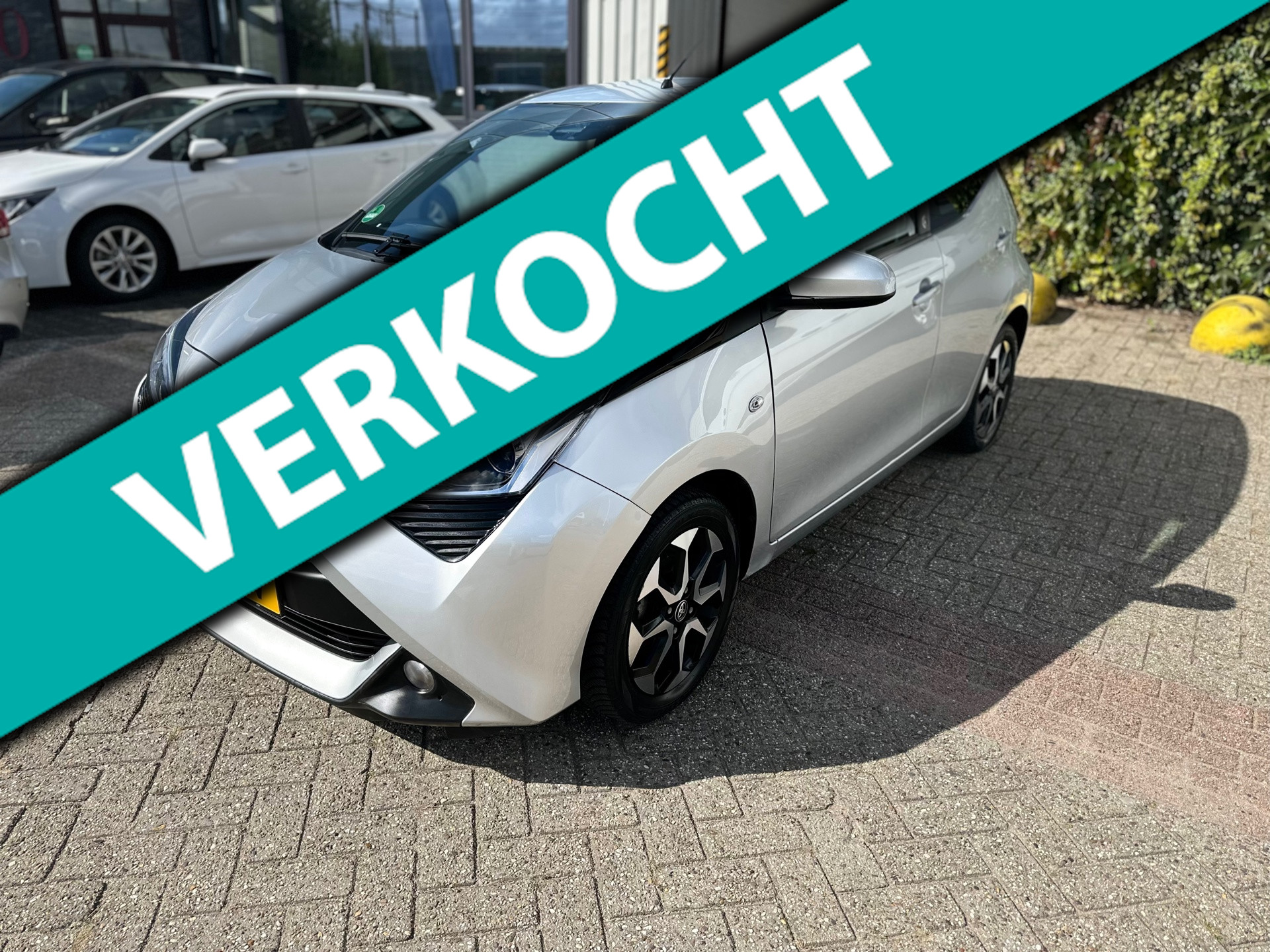 Toyota Toyota Aygo 1.0 VVT-i x-play, AUTOMAAT 2021 - voorkant