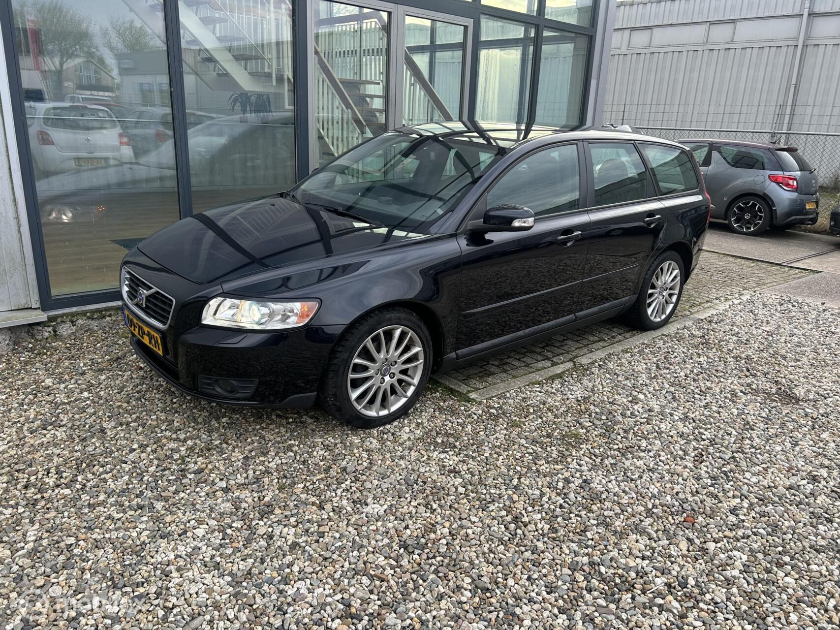 Foto van VOLVO V50