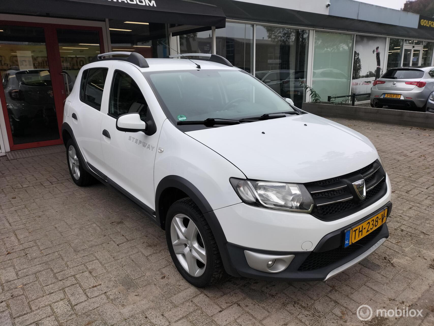 Dacia Sandero 0.9TCe STEPWAY LAURÉATE|2014|NAVI|CRUISE|NAP| 2014 - voorkant