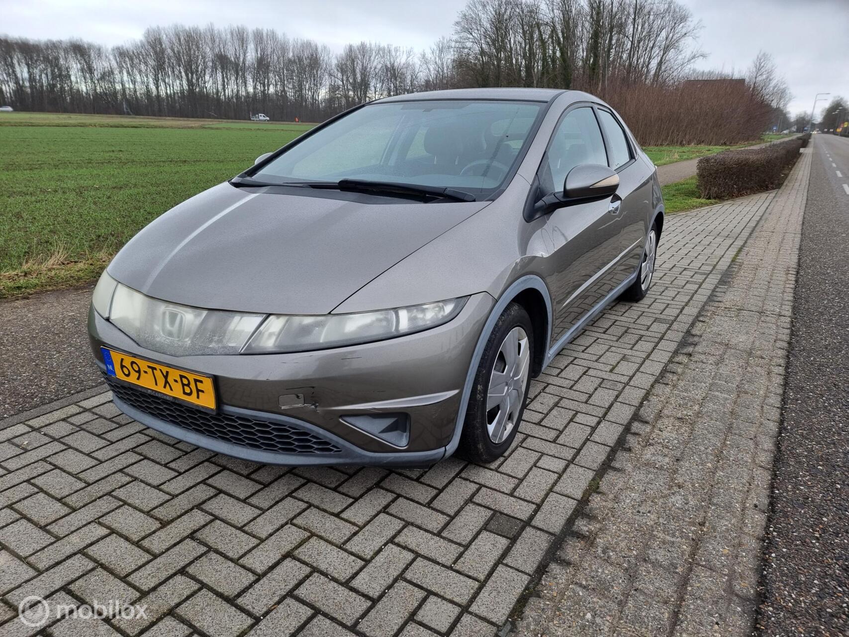 Foto van HONDA CIVIC 5DR