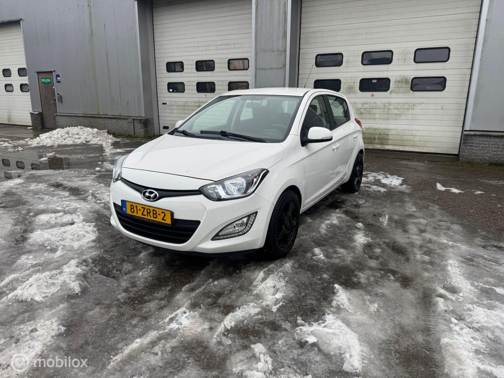 Hyundai I20 1.2i i-Drive 2013 - voorkant
