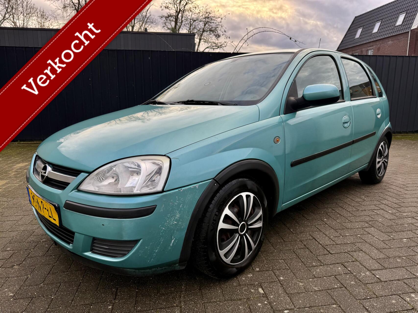 Opel Corsa-c 1.4-16V Enjoy AUTOMAAT NIEUWE APK NAP✅ 2004 - voorkant