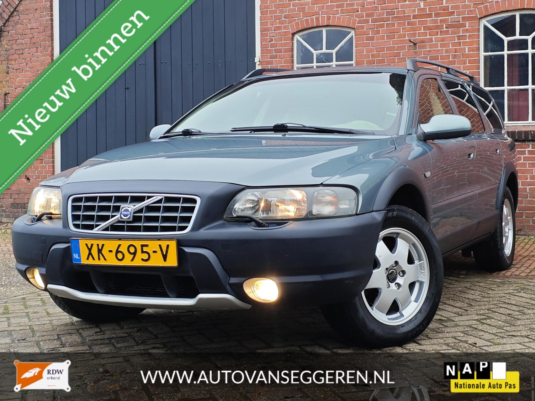 Volvo Xc70 2.5 Cross Country - Automaat / Trekhaak / nwe. APK 2002 - voorkant
