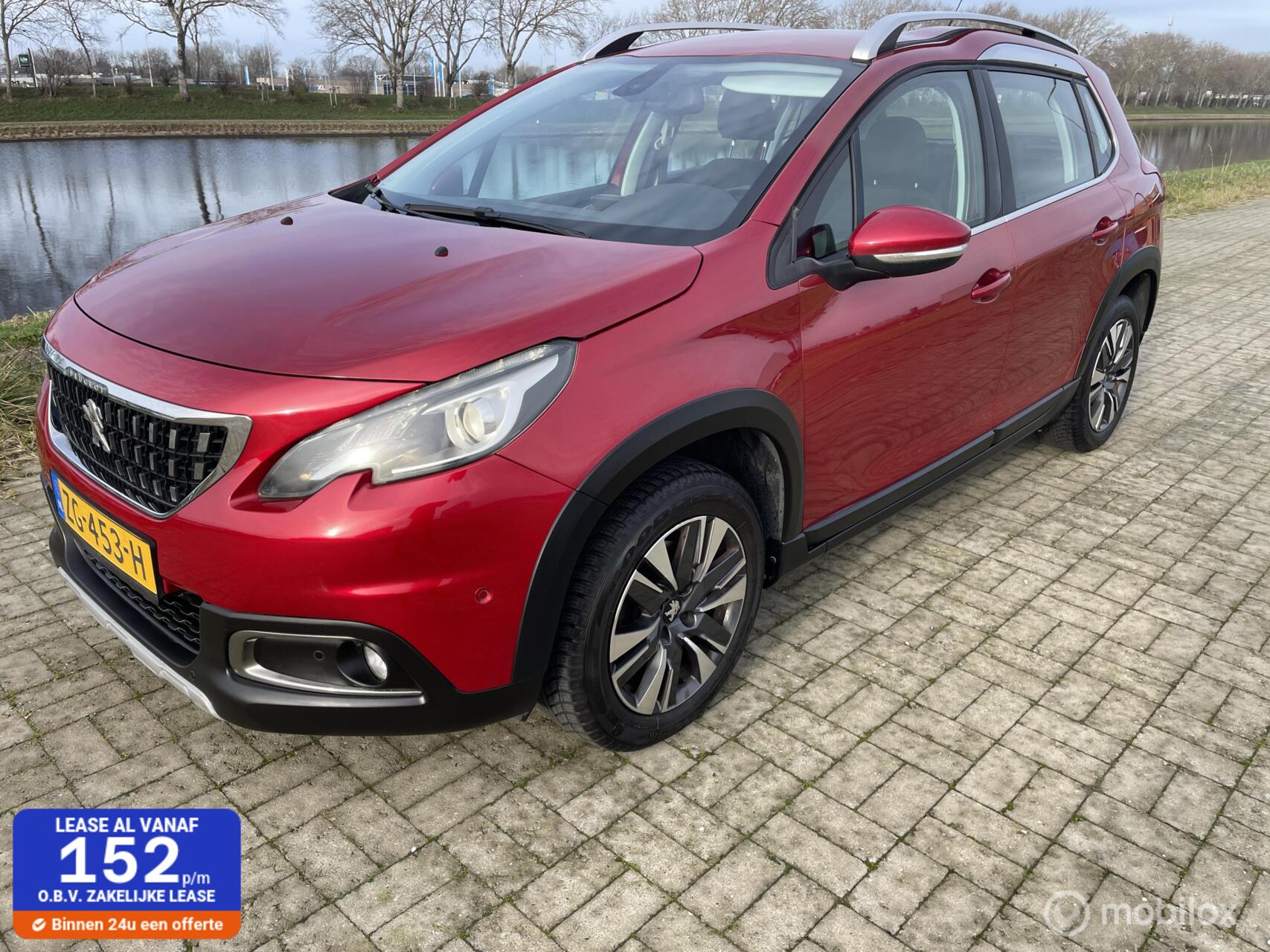 Peugeot 2008 1.2 PureTech Allure 2016 - voorkant