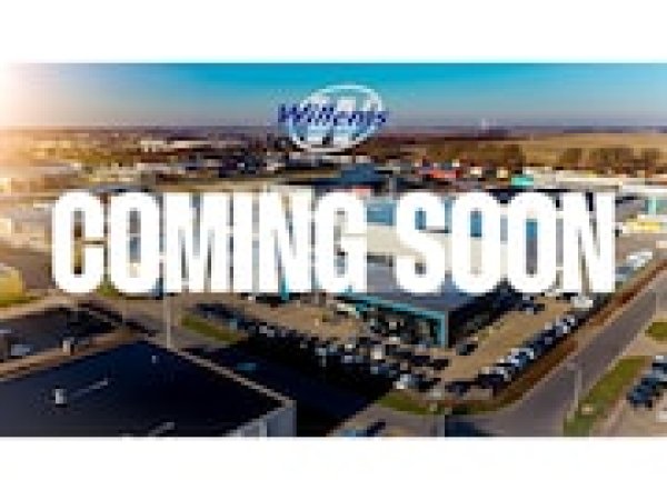 Renault Clio 1.6 E-Tech Full Hybrid 145 techno 2023 - voorkant