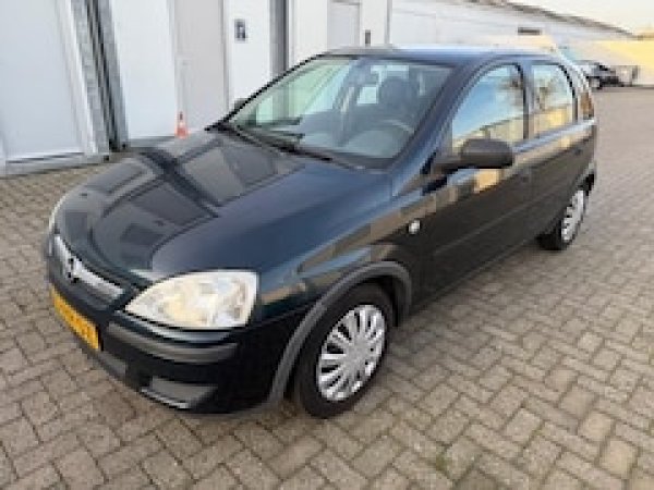 Opel Corsa 1.2-16V Rhythm 2005 - voorkant