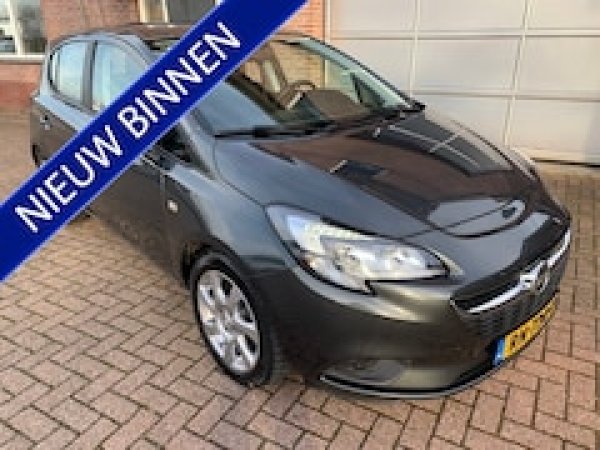 Opel Corsa 1.4 Online Edition 2018 - voorkant