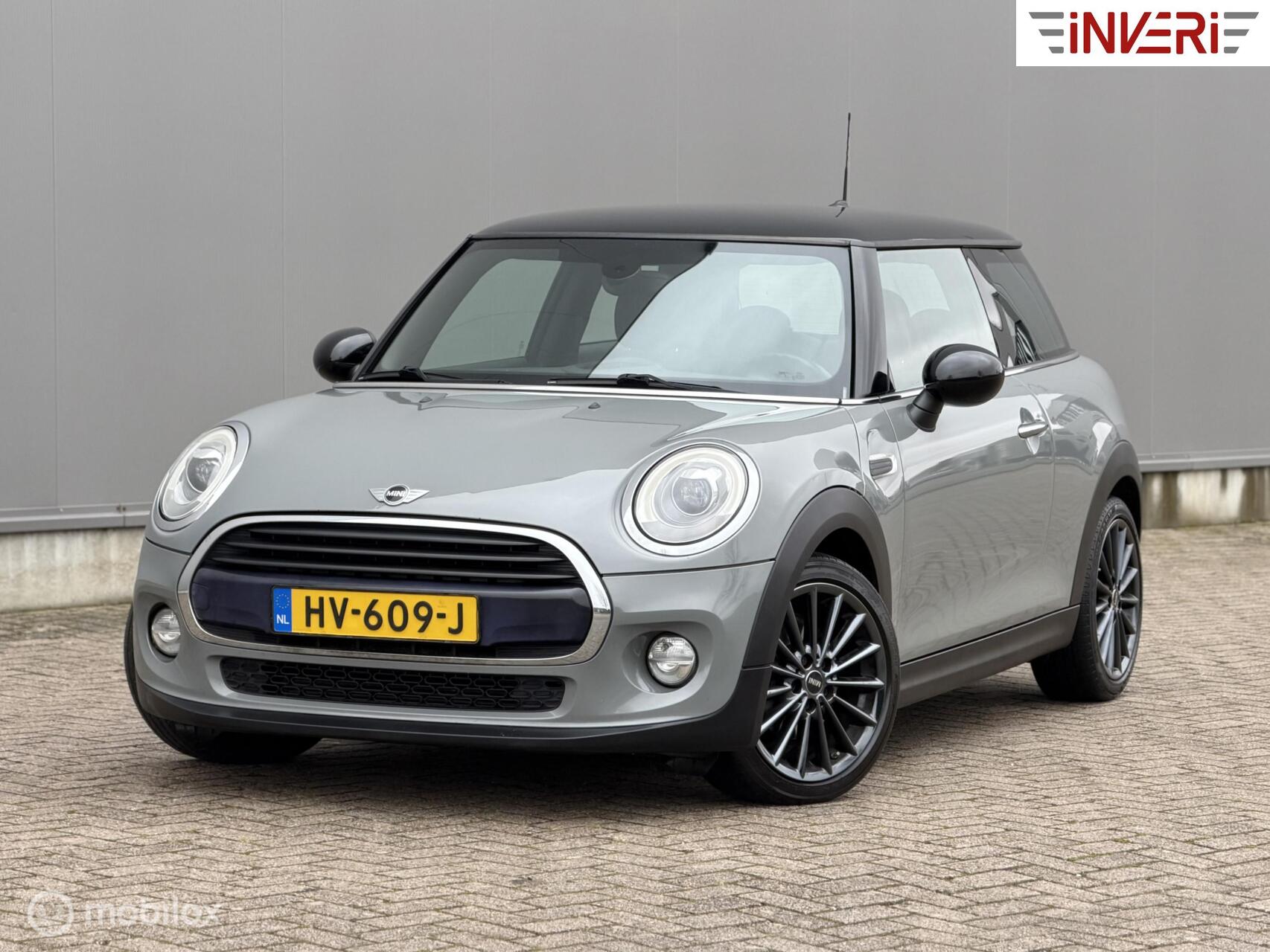 Foto van MINI COOPER