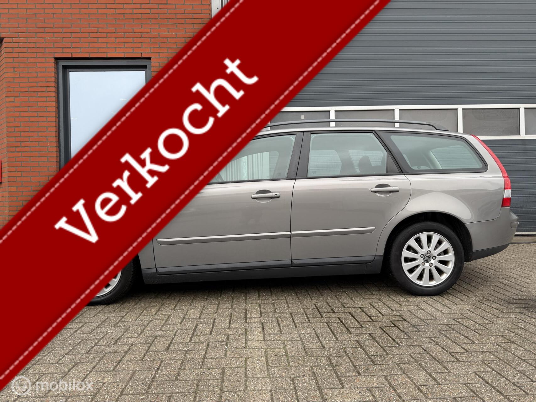 Volvo V50 2.4 Aut. Elite - stoelverw. - xenon - park assist 2004 - voorkant