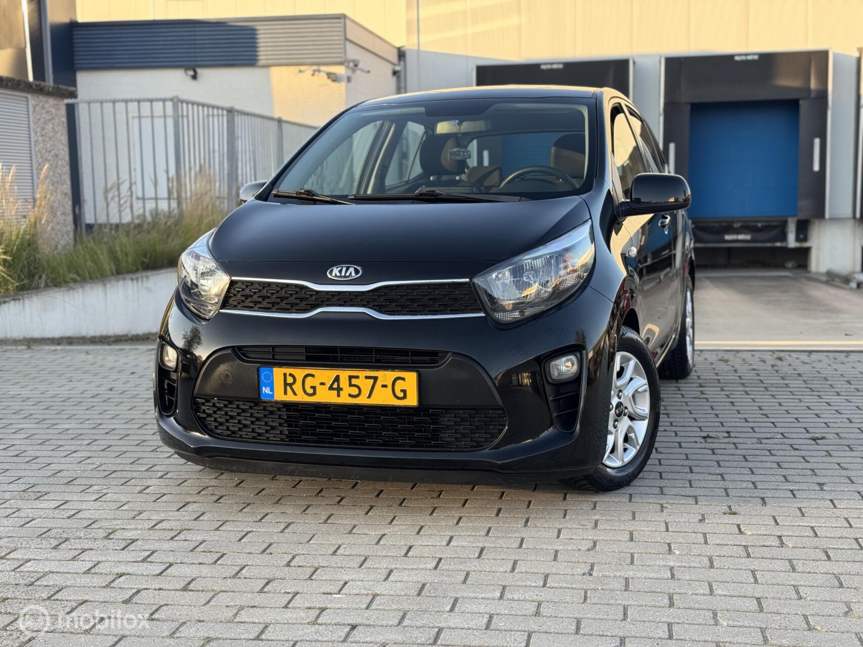 Kia Picanto 1.0 CVVT ComfortPlusLine Navigator Camera APK 2018 - voorkant