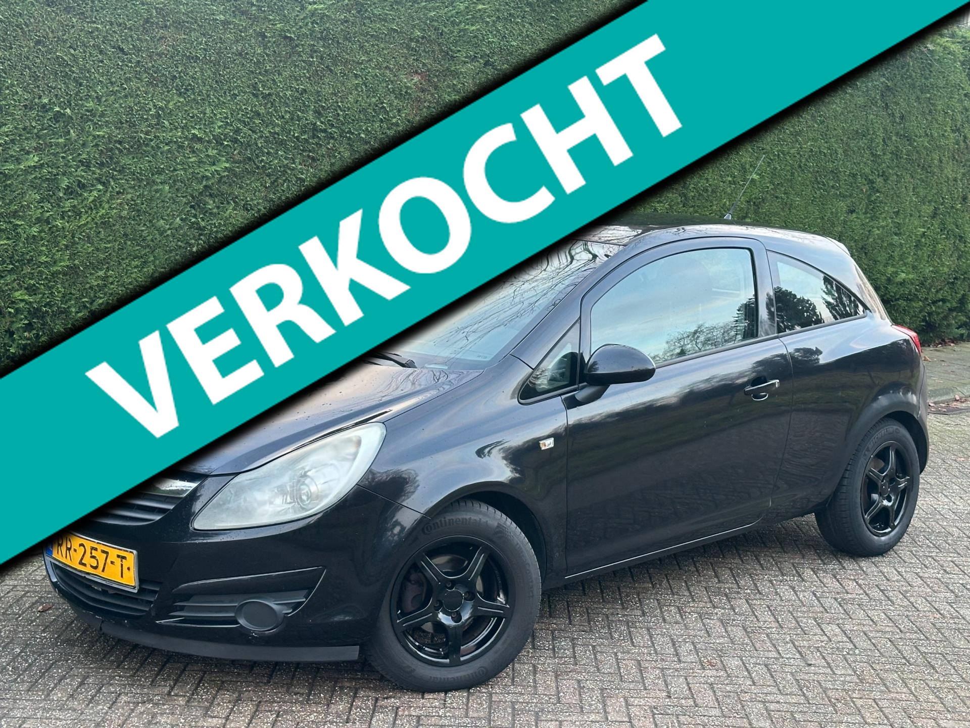 Opel Corsa 1.4-16V Enjoy RIJD GOED/INRUILKO/AIRCO/APK 4-2026 2008 - voorkant
