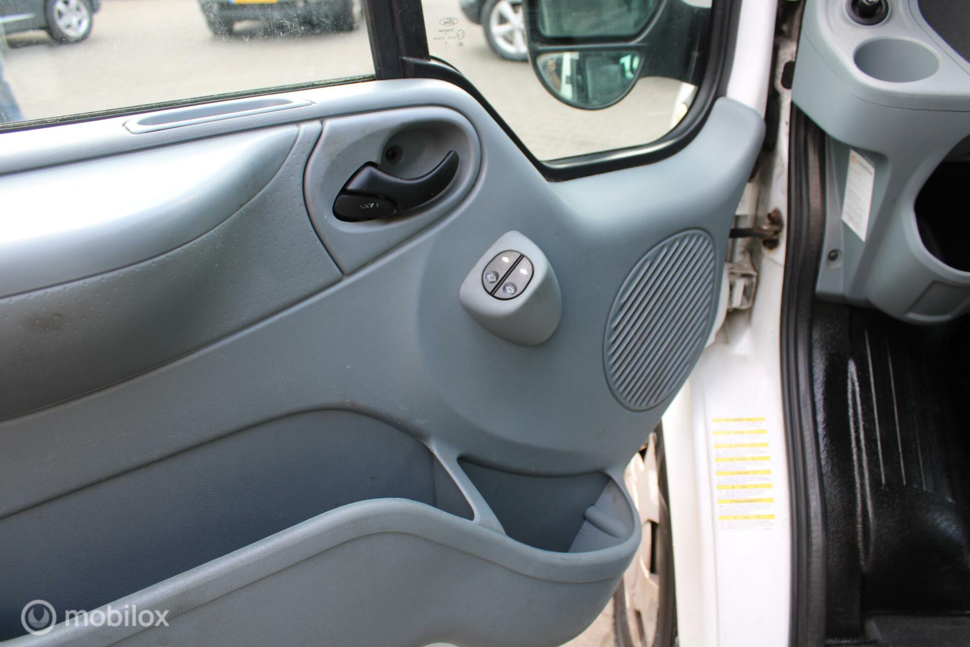 Foto van Ford Transit Tourneo