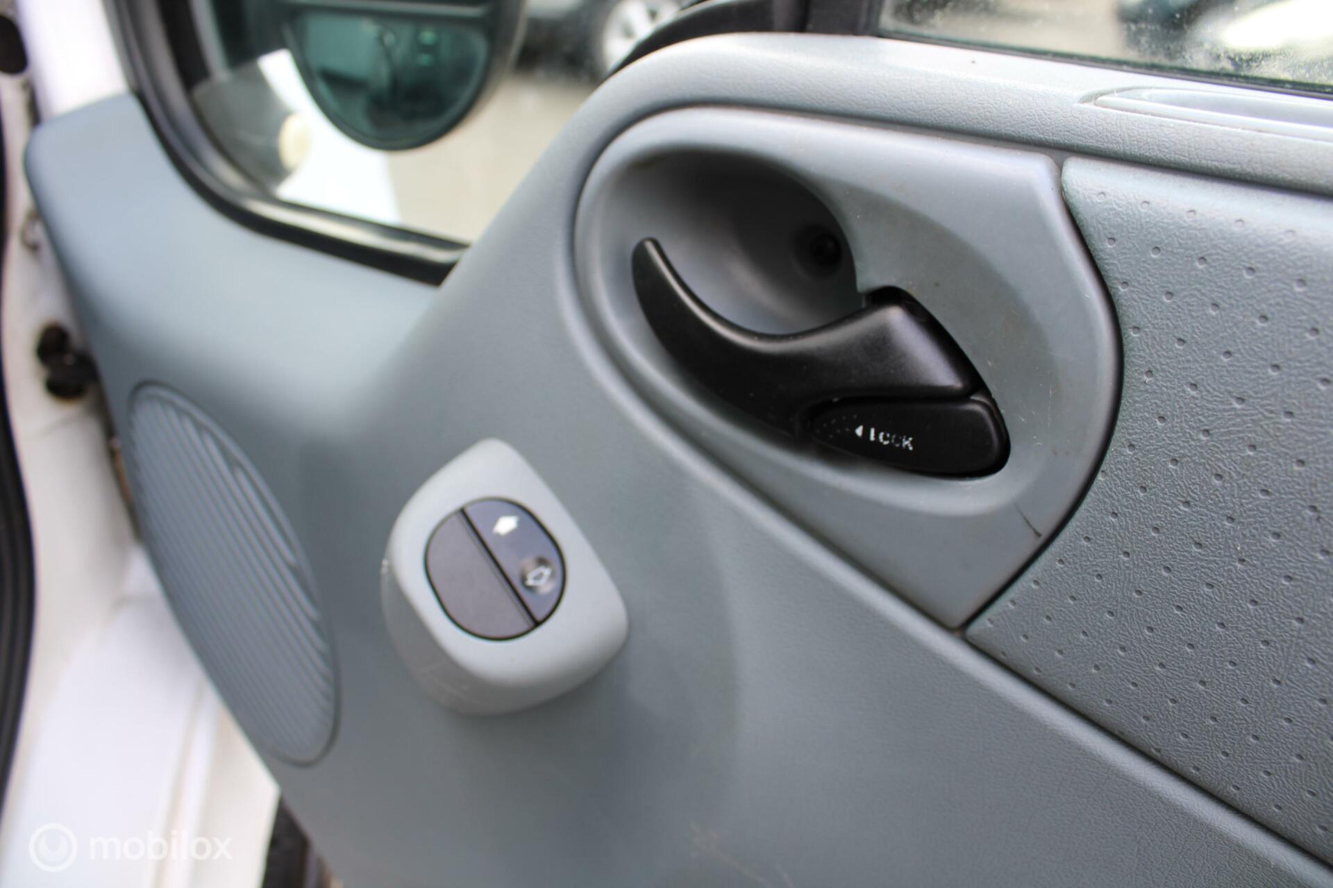 Foto van Ford Transit Tourneo