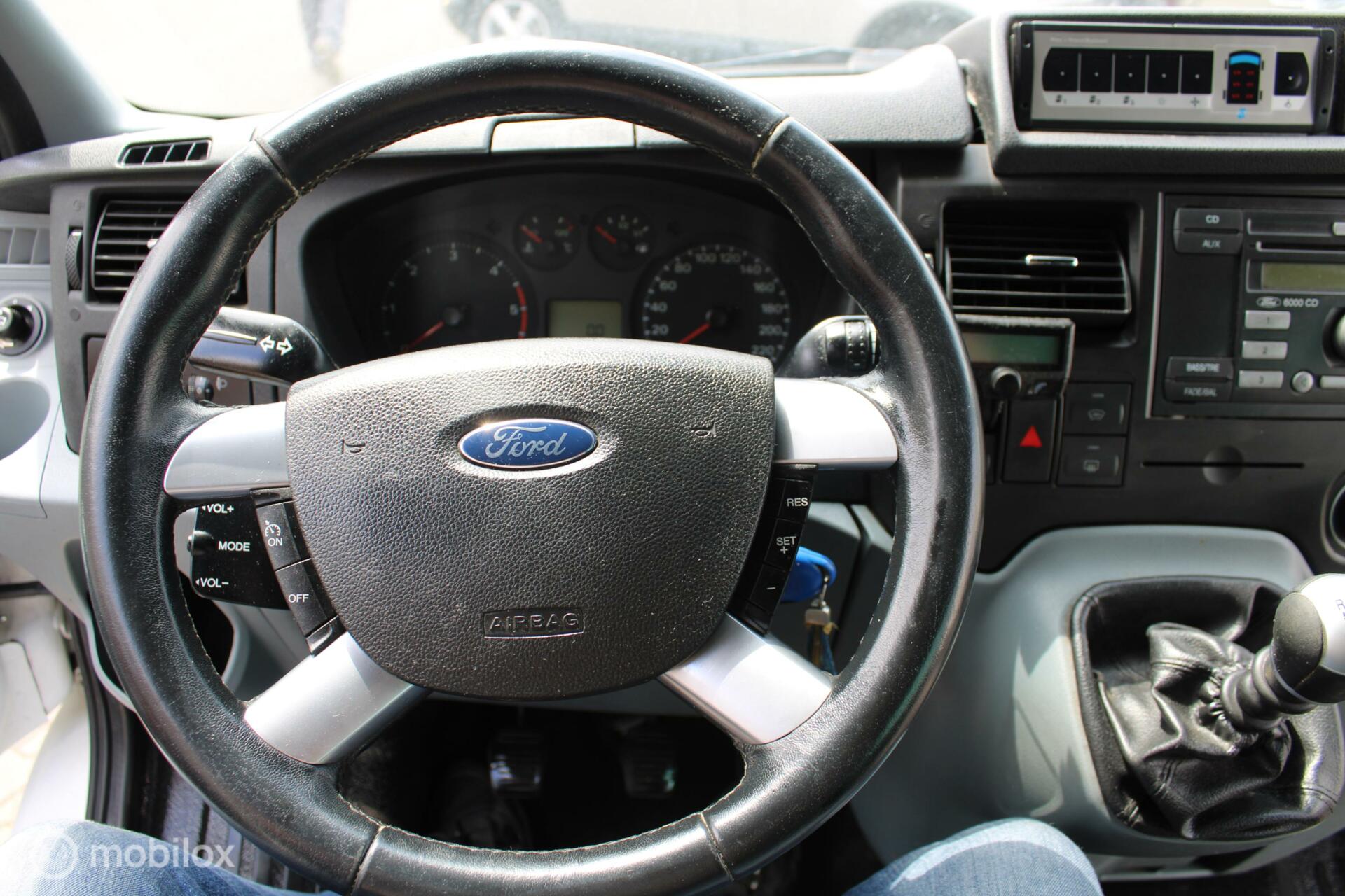 Foto van Ford Transit Tourneo