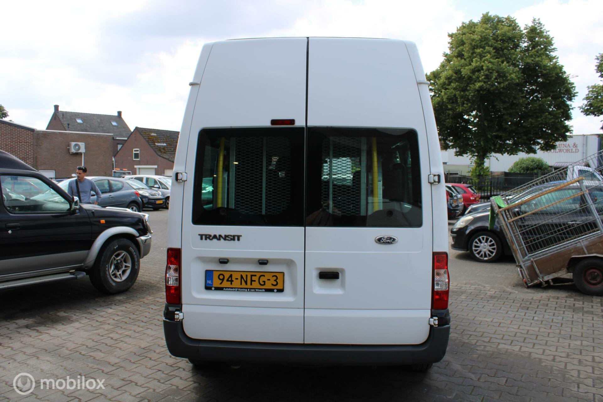 Foto van Ford Transit Tourneo
