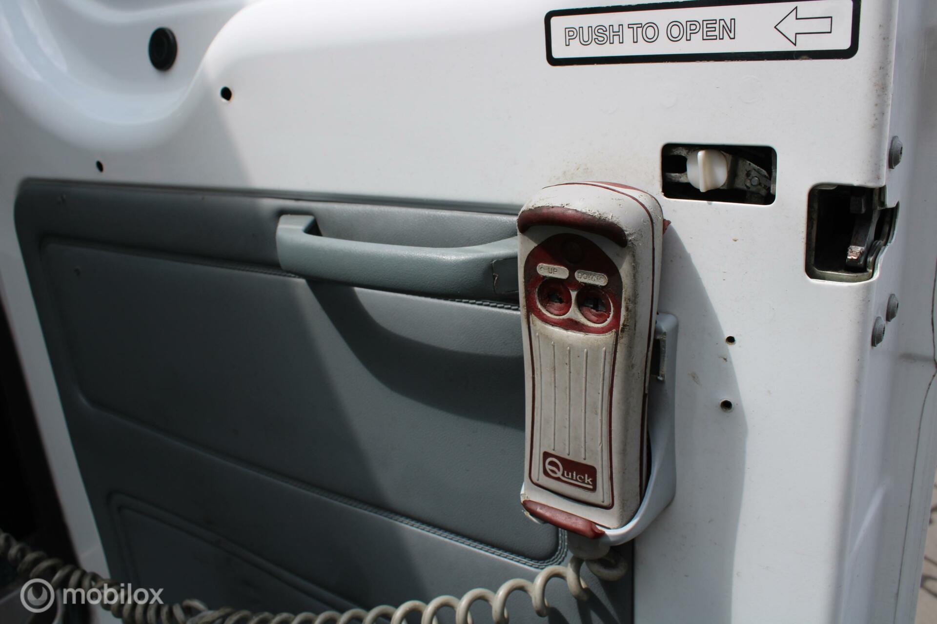 Foto van Ford Transit Tourneo
