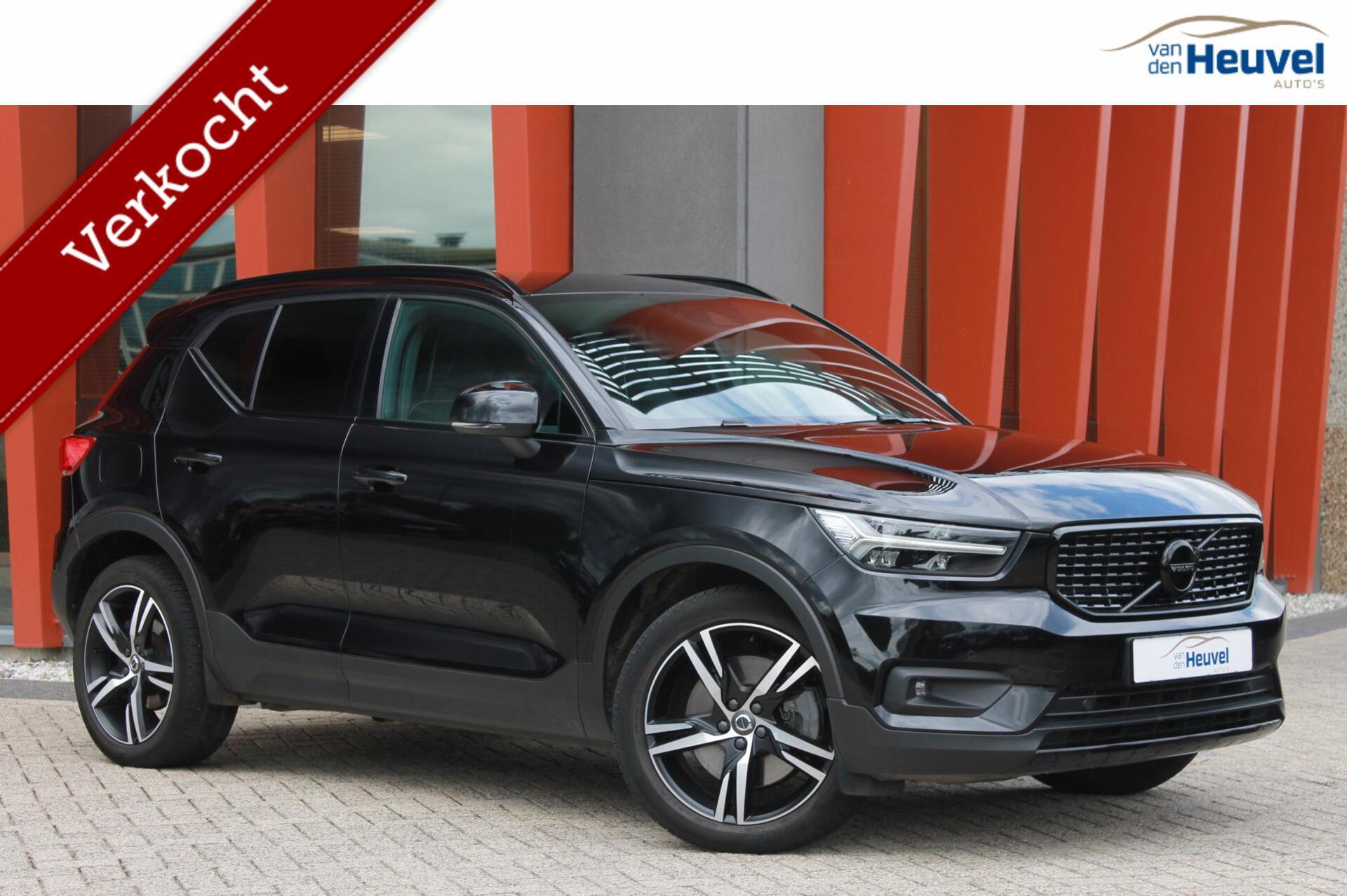 Volvo XC40 T4 Recharge R-Design | Stoelverwarming | Parkeercamera | H&K | Keyless | Glossy Black 2021 - voorkant