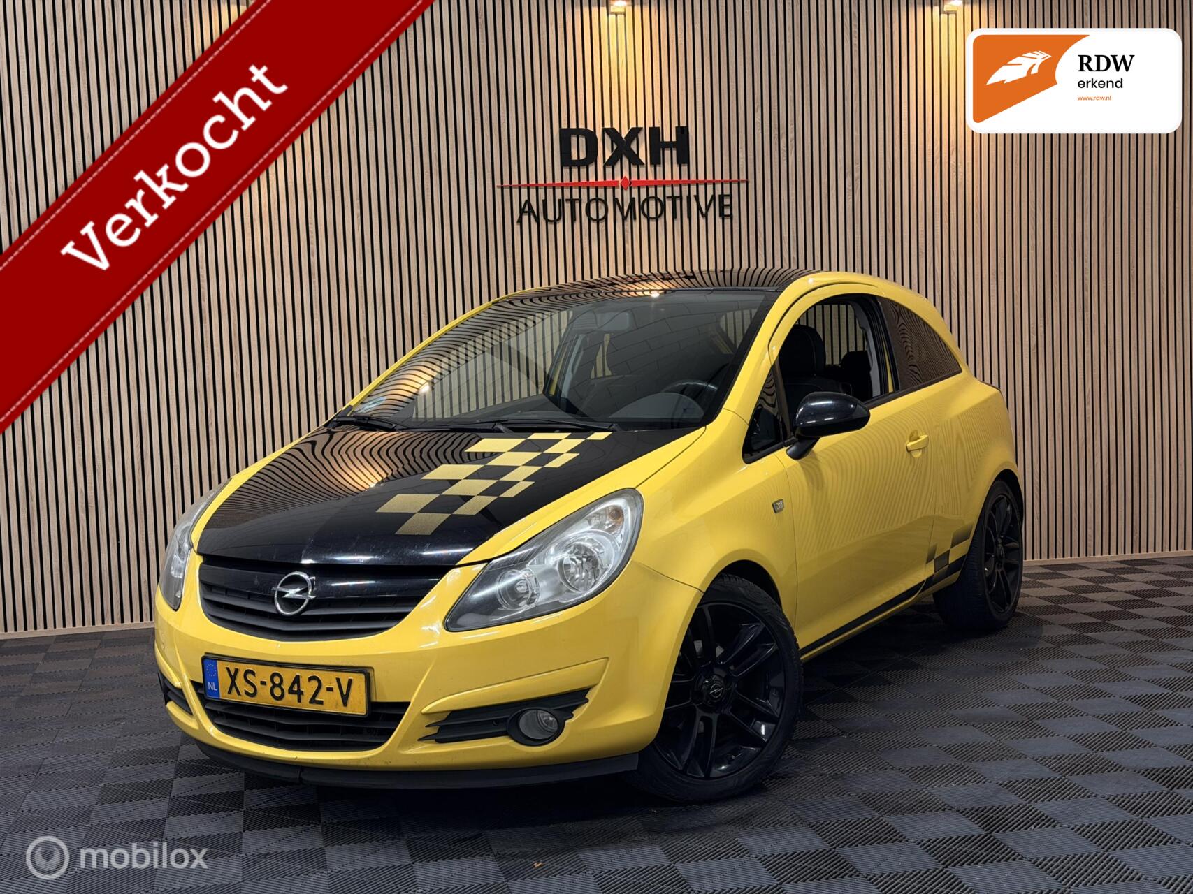 Opel Corsa 1.4 Color Edition CRUISE AIRCO MFSTUUR LMV TREKHK 2010 - voorkant