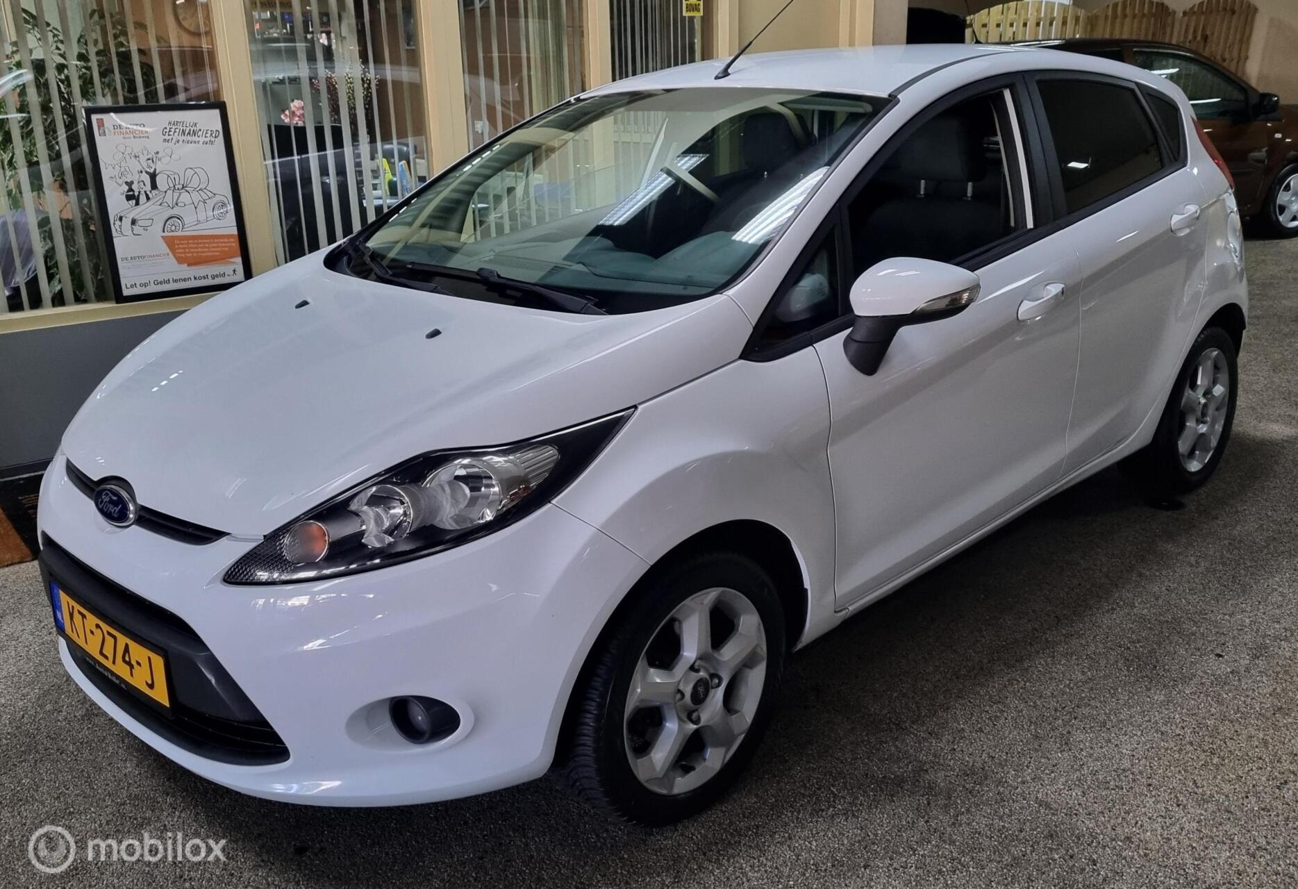 Ford Fiesta 1.25 Titanium Airco 2010 - voorkant