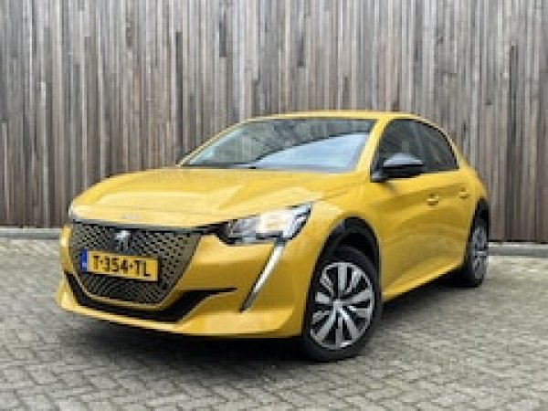 Peugeot 208 EV Active 2023 - voorkant